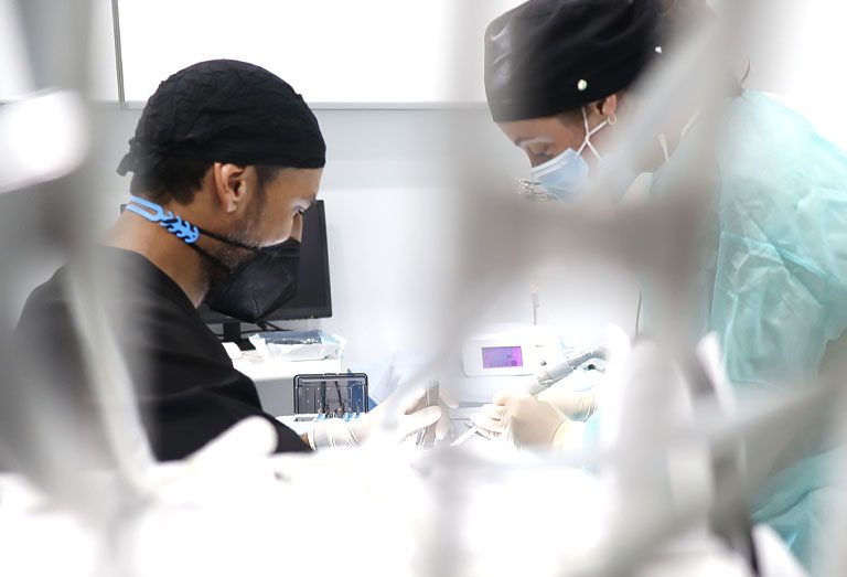 diferencias entre SEO y SEM en el marketing para dentistas